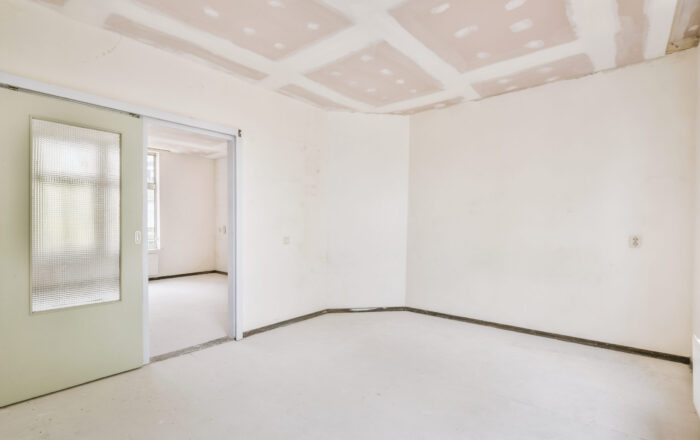 A cozy and spacious empty room in a luxury house